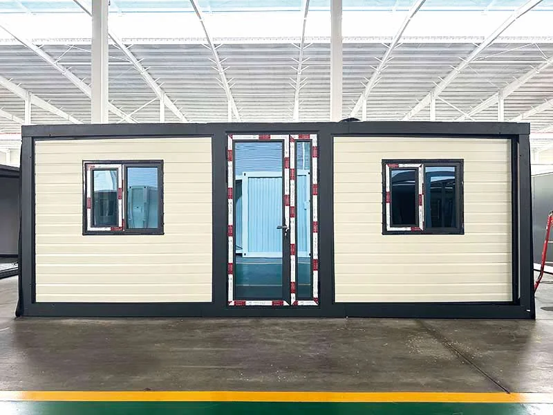 30 ft Expandable House